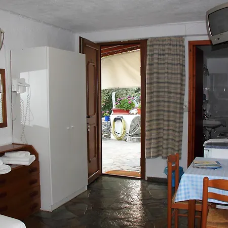 Studios Marfo Batsi  Room photo