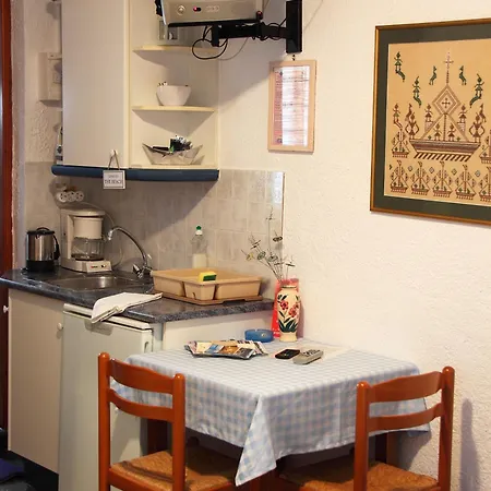 Studios Marfo Batsi  Room photo