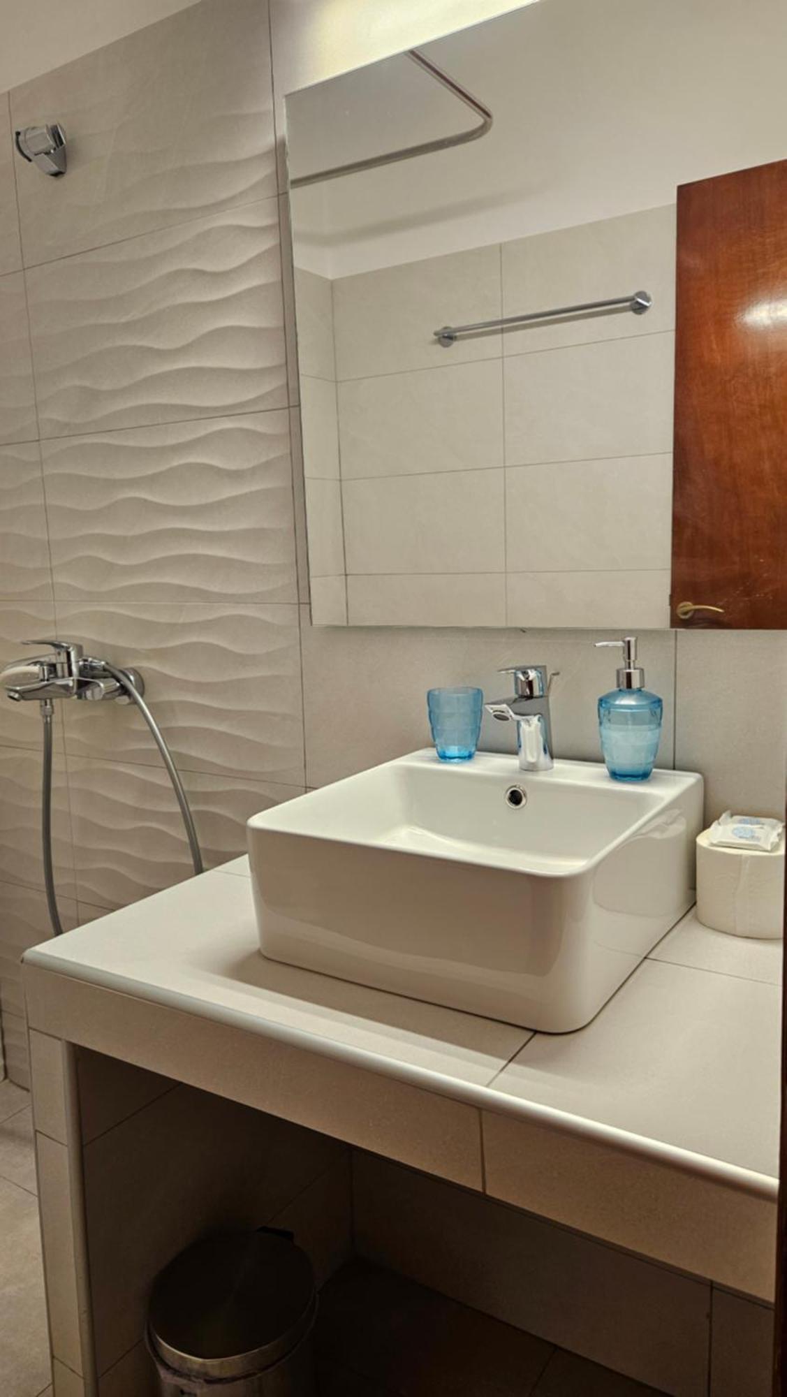 Apartment Marfo Batsi